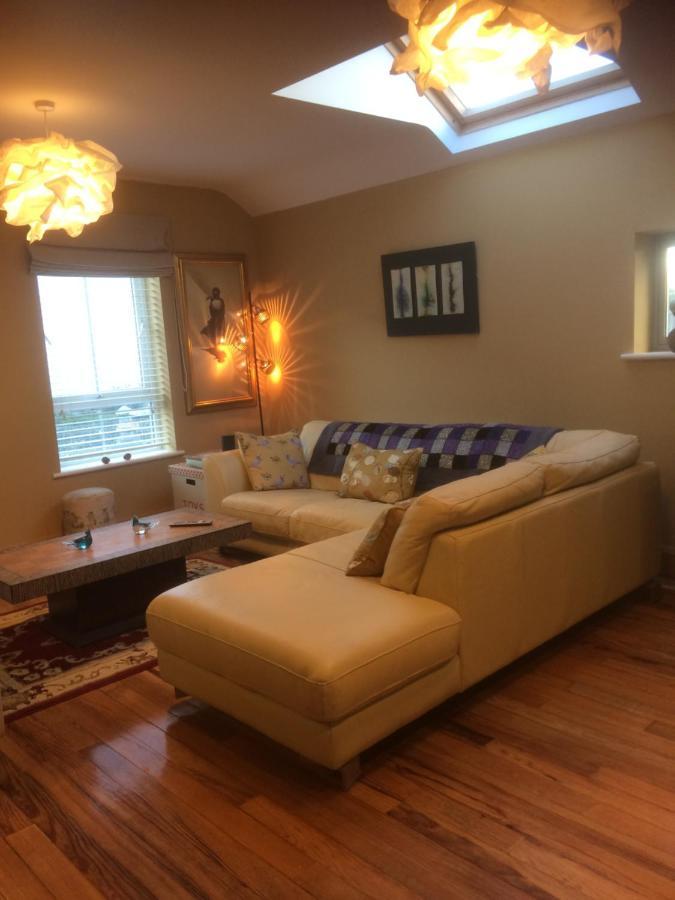 Hidden Village Centre First Floor At Market Square Apartment *